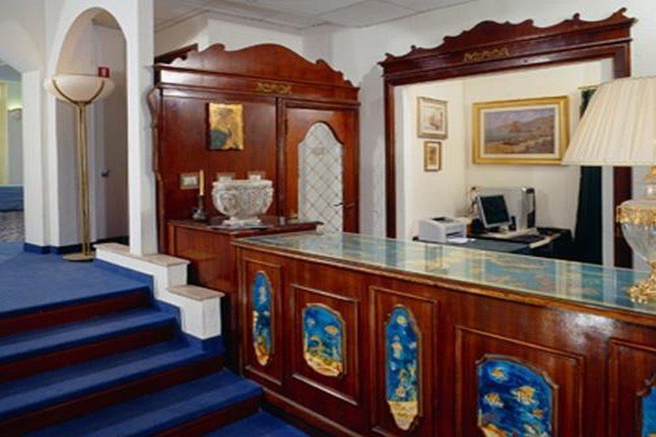 Hotel Maremonti Габиче Маре Екстериор снимка